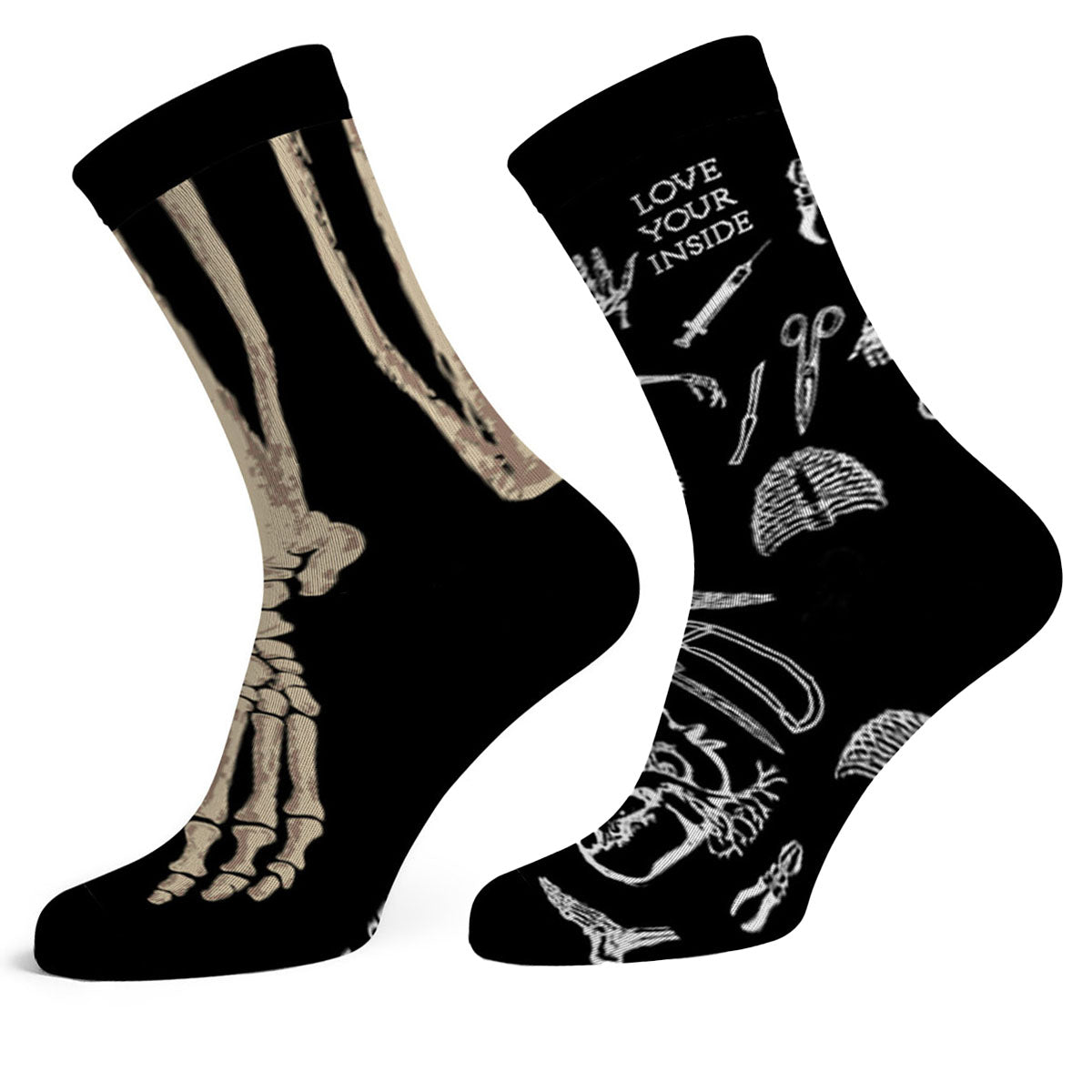Zestaw dwóch par długich, bawełnianych skarpet unisex z oryginalnym wzorem:
- Skarpety z wzorem rycin anatomicznych.
- Skarpety z wzorem kości 
Widok z boku